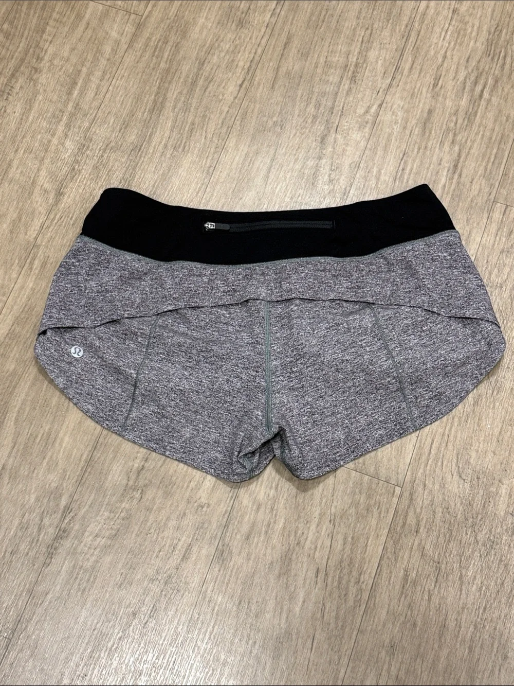 Lululemon Speed Up Shorts Heather Gray with Black Waistband